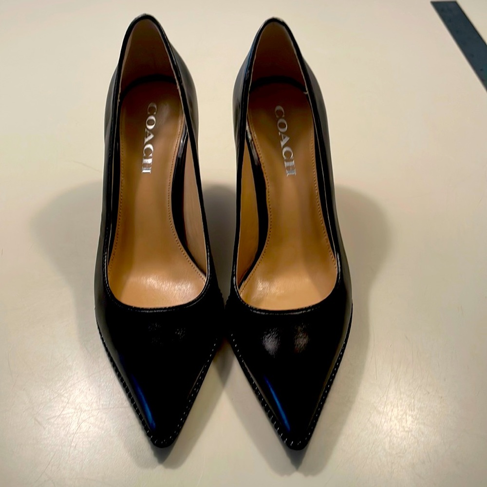 Black Coach Pumps